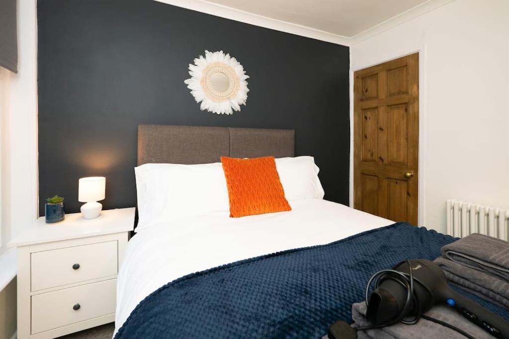 3 Bedroom Home Close To Town Centre With Wifi & Garden Royal Tunbridge Wells Exterior photo